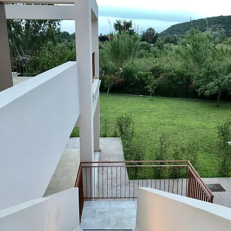 Aligis كاتيليوس